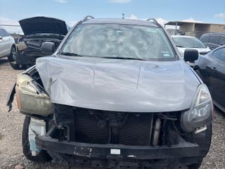 2014 Nissan Rogue Select S - Exterior Front Center Image